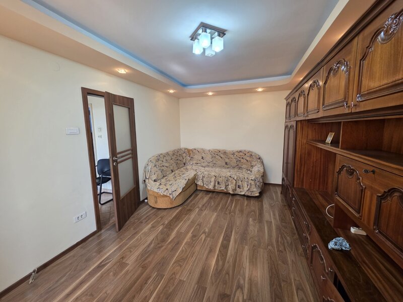 Theodor Pallady, 5 minute metrou 1 Decembrie 1918, Becatei, bloc reabilitat