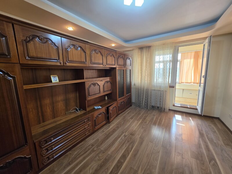 Theodor Pallady, 5 minute metrou 1 Decembrie 1918, Becatei, bloc reabilitat