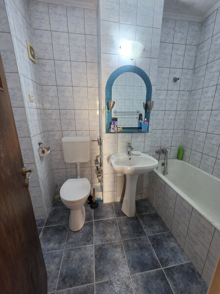 Theodor Pallady, 5 minute metrou 1 Decembrie 1918, Becatei, bloc reabilitat